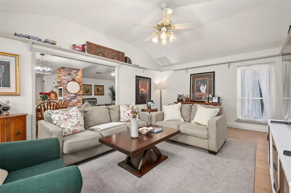 1406 New Orleans Street Deer Park, TX 77536