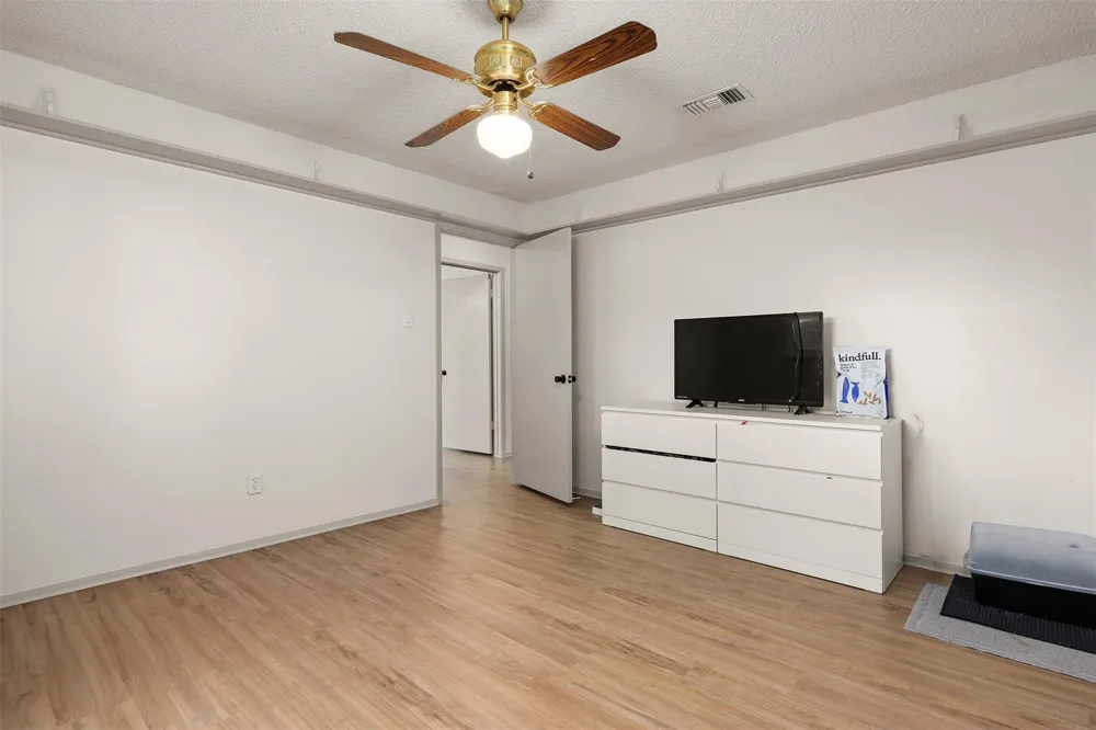 1406 New Orleans Street Deer Park, TX 77536