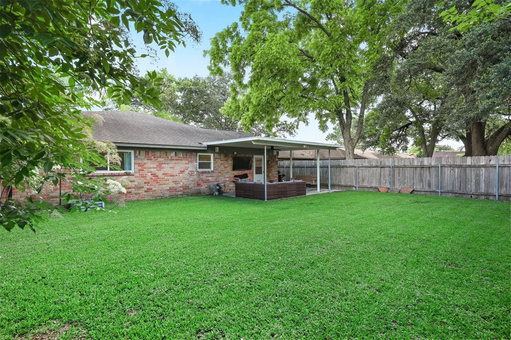 1406 New Orleans Street Deer Park, TX 77536