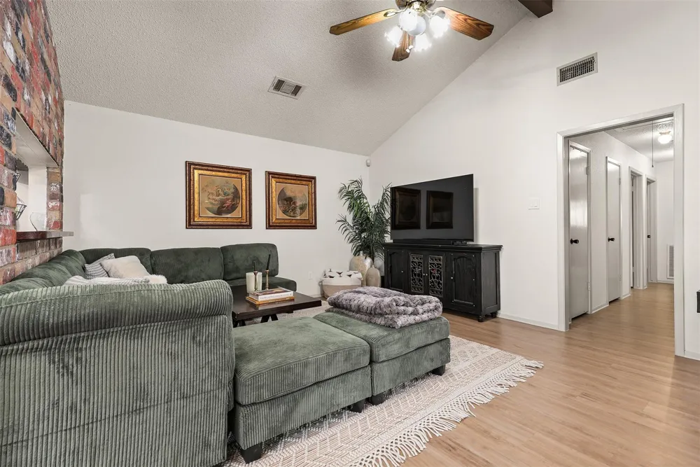 1406 New Orleans Street Deer Park, TX 77536