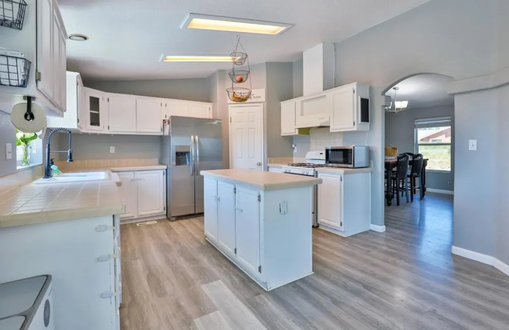 7242 Da Lee Road Valley Springs, CA 95252