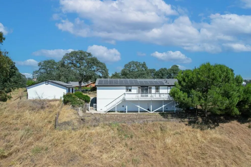 7242 Da Lee Road Valley Springs, CA 95252
