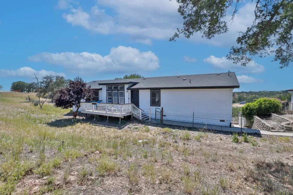 7242 Da Lee Road Valley Springs, CA 95252