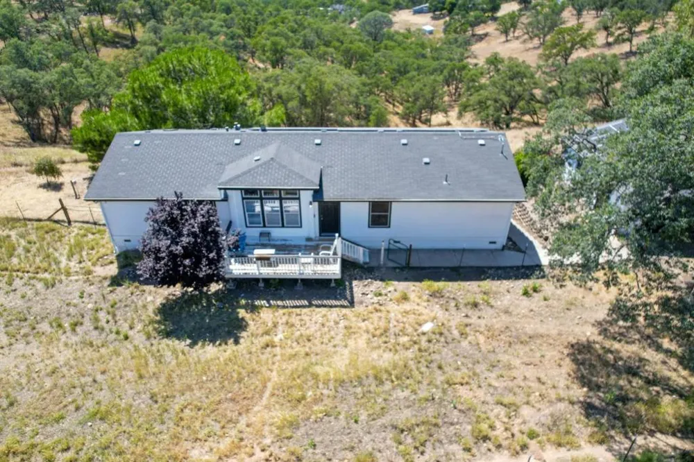 7242 Da Lee Road Valley Springs, CA 95252