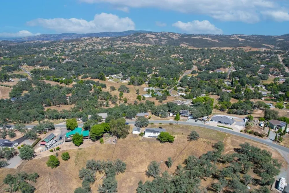 7242 Da Lee Road Valley Springs, CA 95252