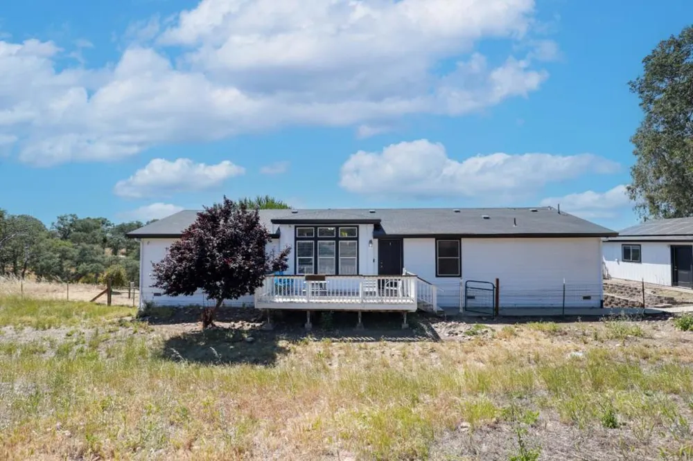 7242 Da Lee Road Valley Springs, CA 95252