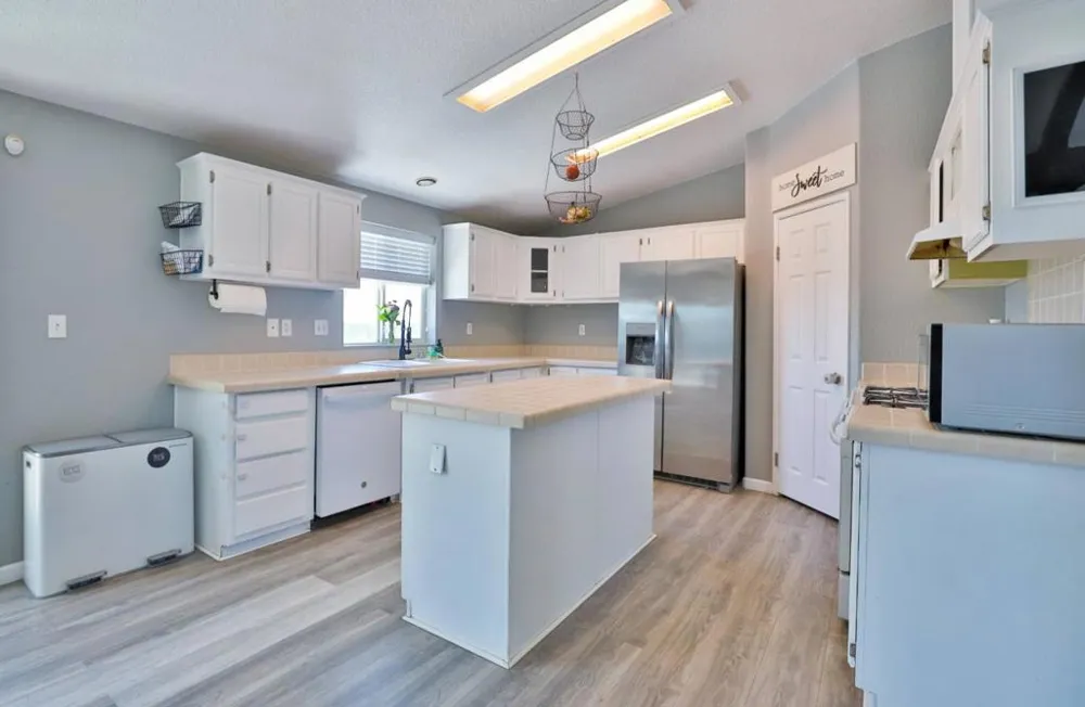 7242 Da Lee Road Valley Springs, CA 95252