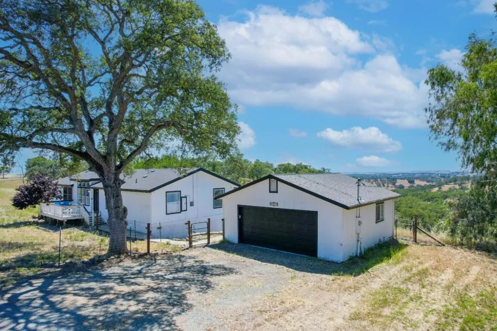 7242 Da Lee Road Valley Springs, CA 95252