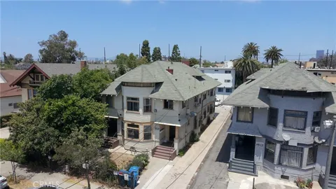 1021 W 25th Street #6