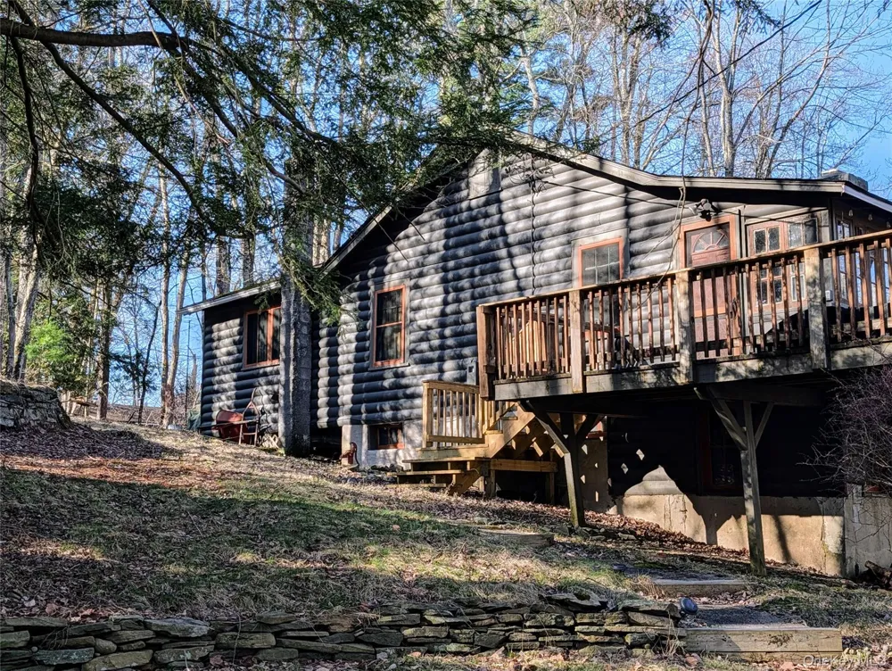628 Lake Shore Drive Smallwood, NY 12778