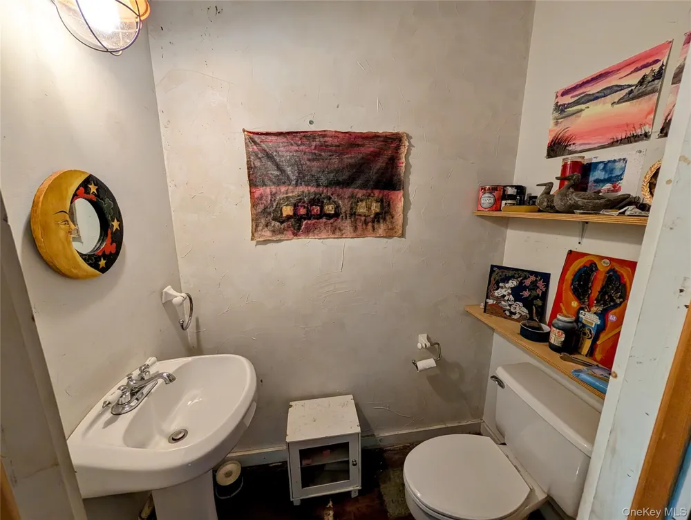 628 Lake Shore Drive Smallwood, NY 12778