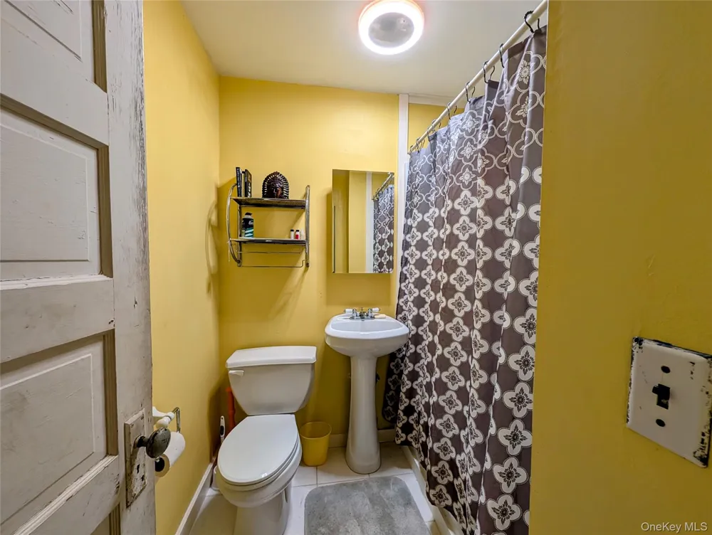 628 Lake Shore Drive Smallwood, NY 12778