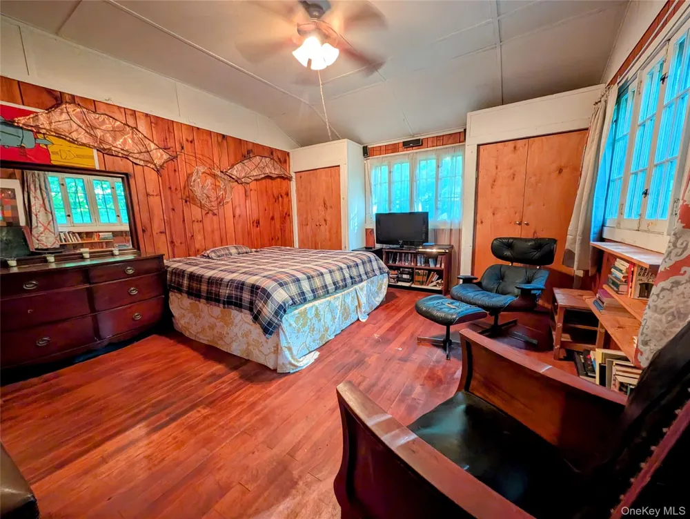 628 Lake Shore Drive Smallwood, NY 12778