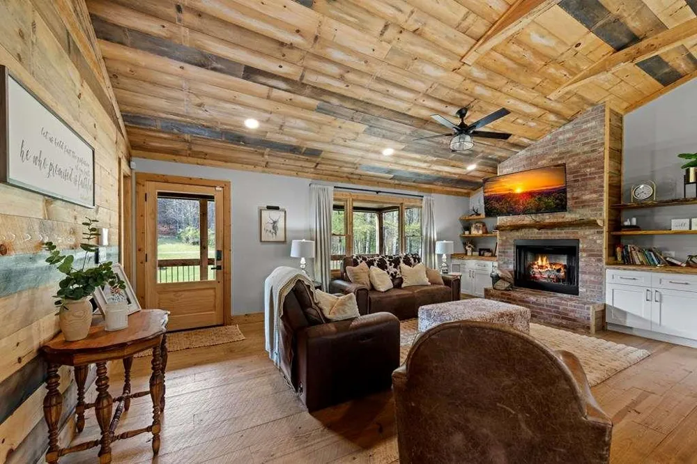 384 Maxwell Road Blue Ridge, GA 30513