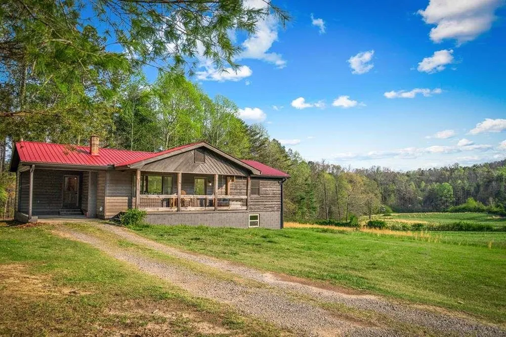384 Maxwell Road Blue Ridge, GA 30513