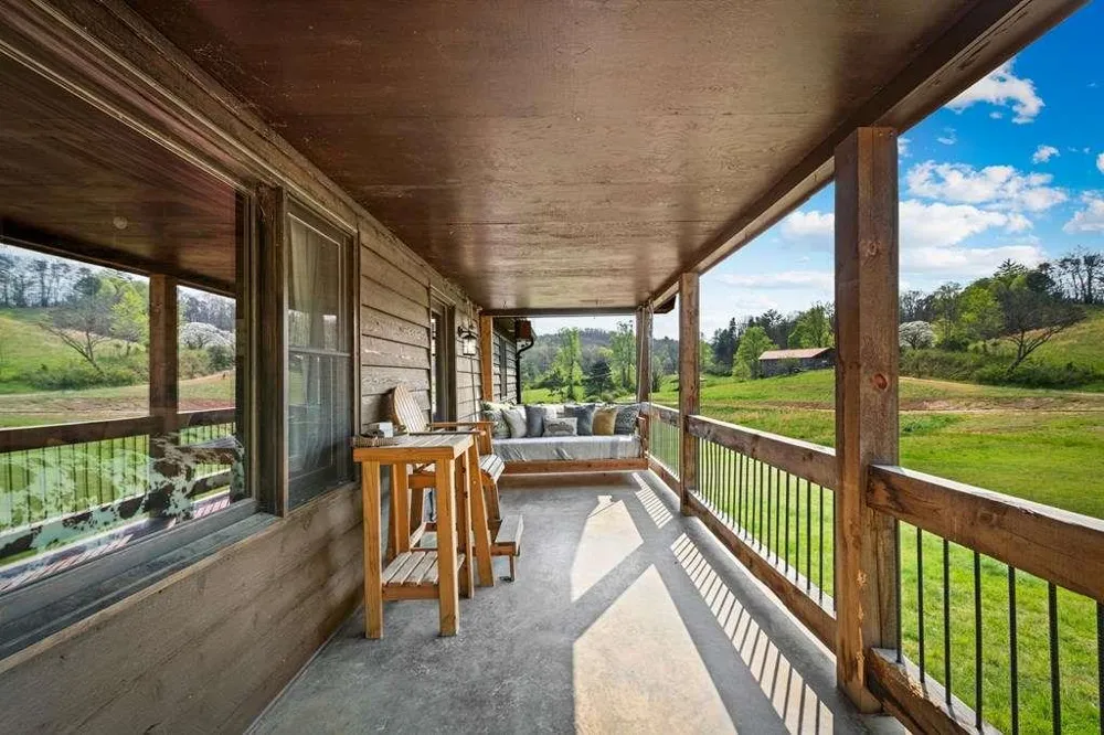 384 Maxwell Road Blue Ridge, GA 30513