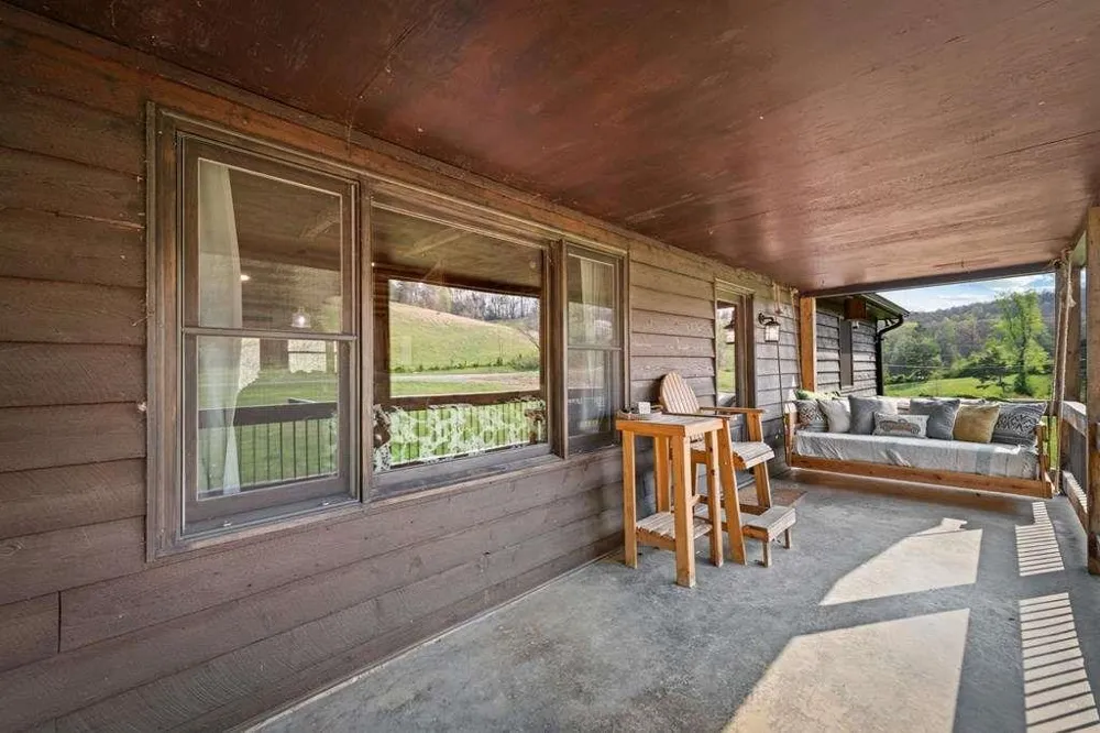 384 Maxwell Road Blue Ridge, GA 30513