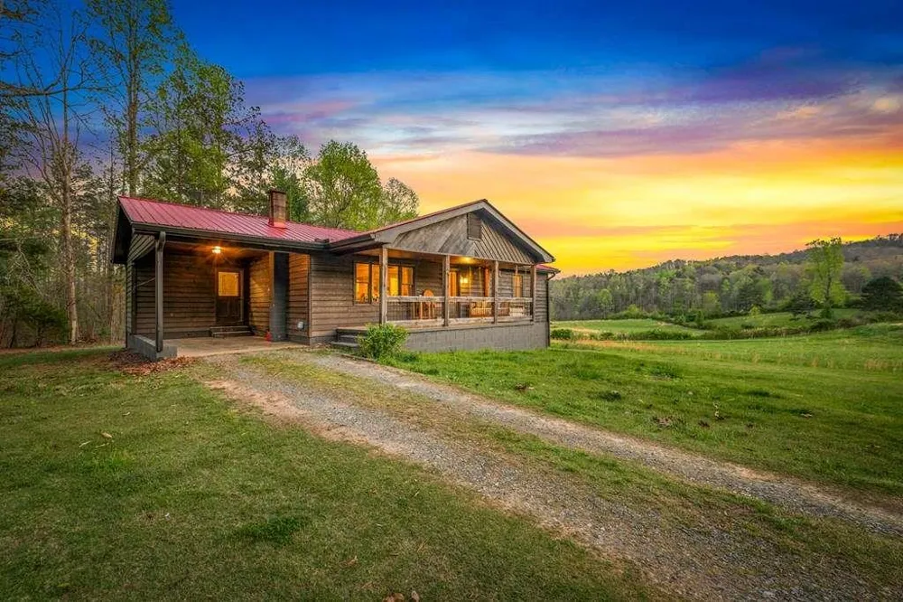 384 Maxwell Road Blue Ridge, GA 30513