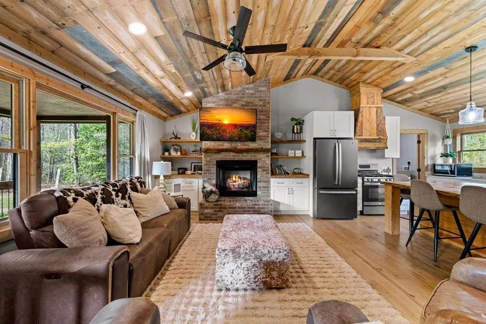 384 Maxwell Road Blue Ridge, GA 30513