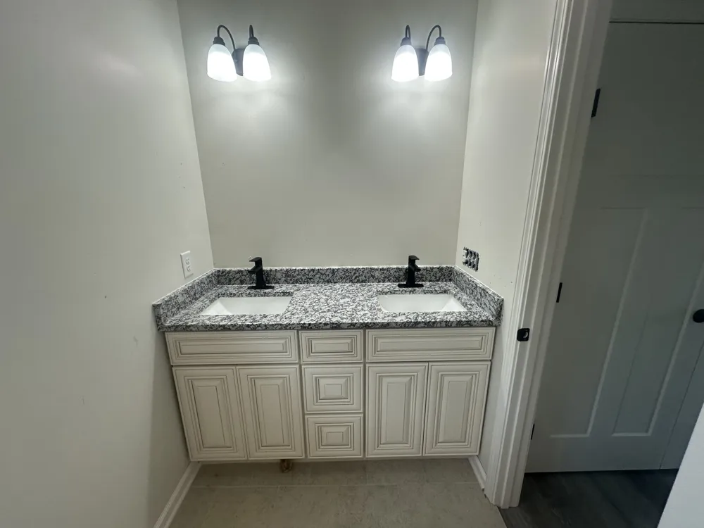 1615 Carthage Rd Red Boiling Springs, TN 37150