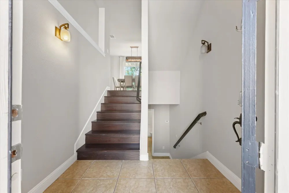 4007 Brownstone Court Dallas, TX 75204