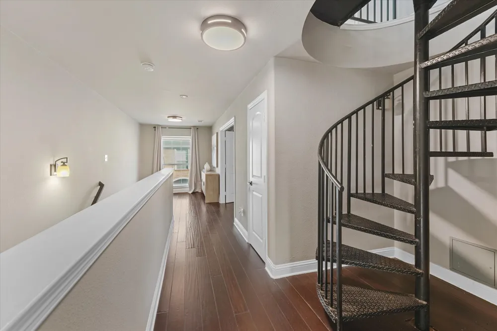 4007 Brownstone Court Dallas, TX 75204