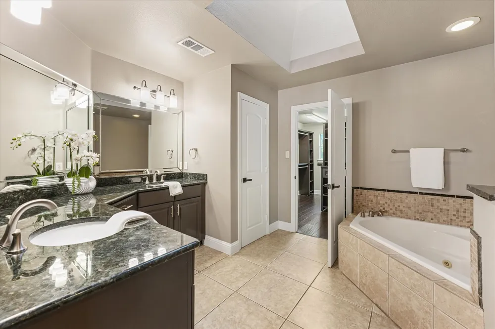 4007 Brownstone Court Dallas, TX 75204