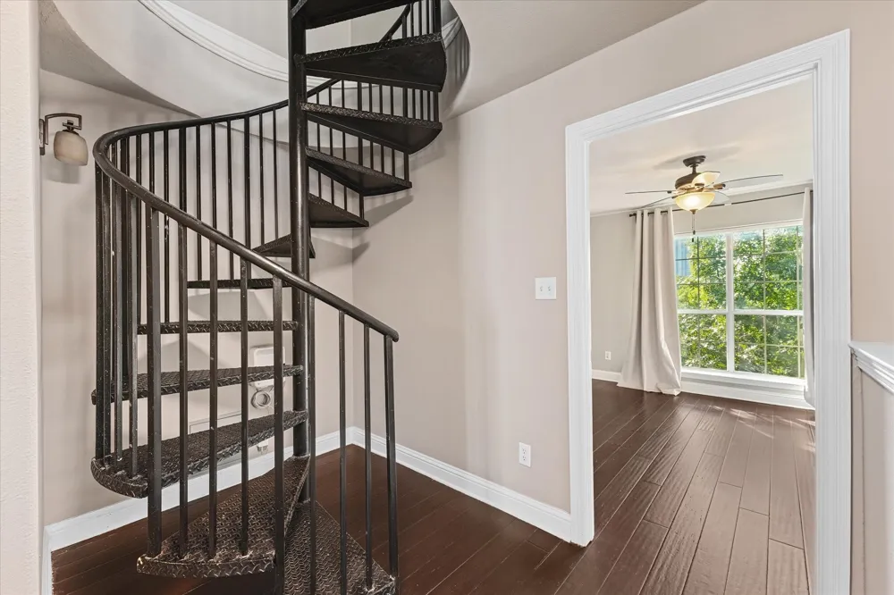 4007 Brownstone Court Dallas, TX 75204