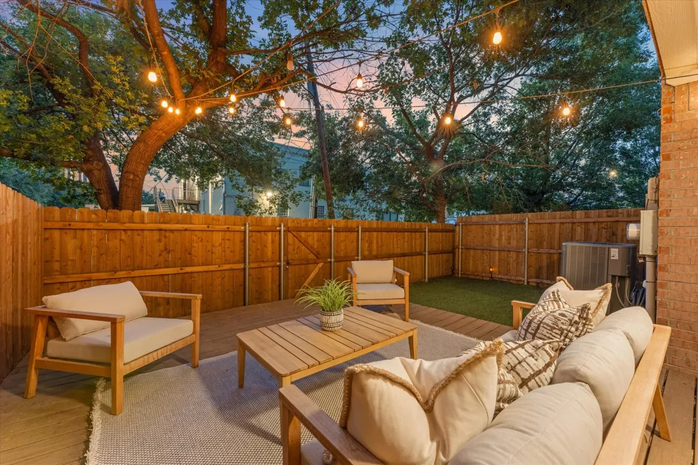 4007 Brownstone Court Dallas, TX 75204