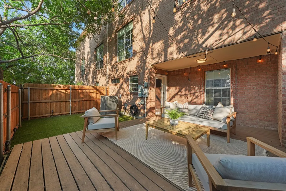 4007 Brownstone Court Dallas, TX 75204