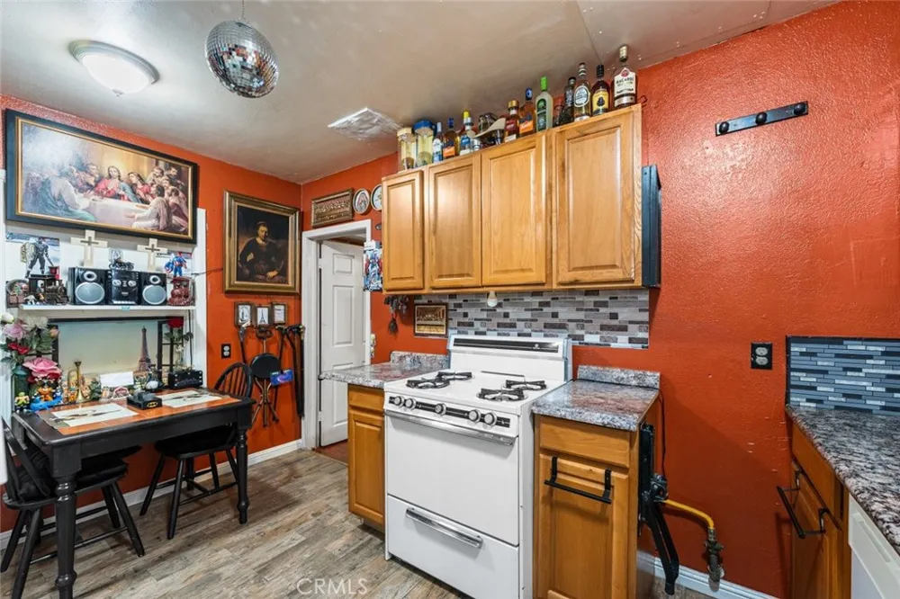 117 W Pillsbury Street Lancaster, CA 93534