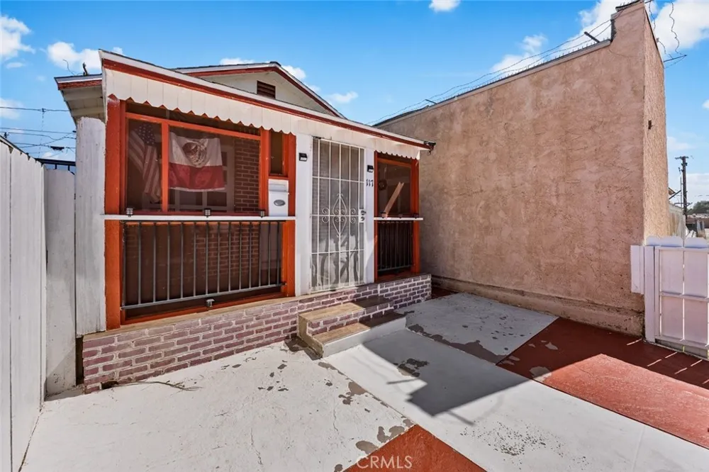 117 W Pillsbury Street Lancaster, CA 93534