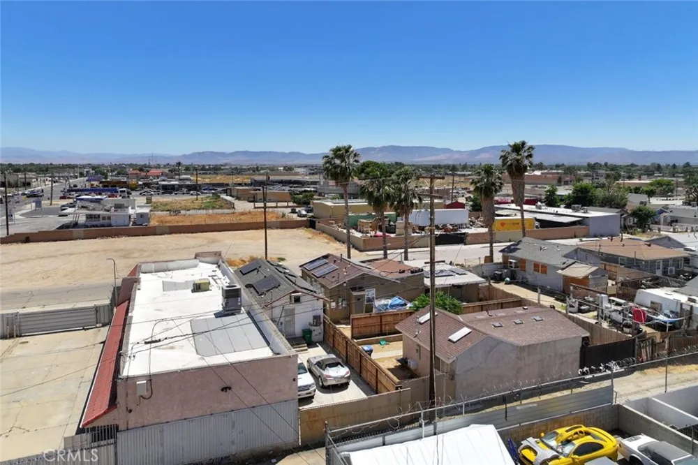 117 W Pillsbury Street Lancaster, CA 93534