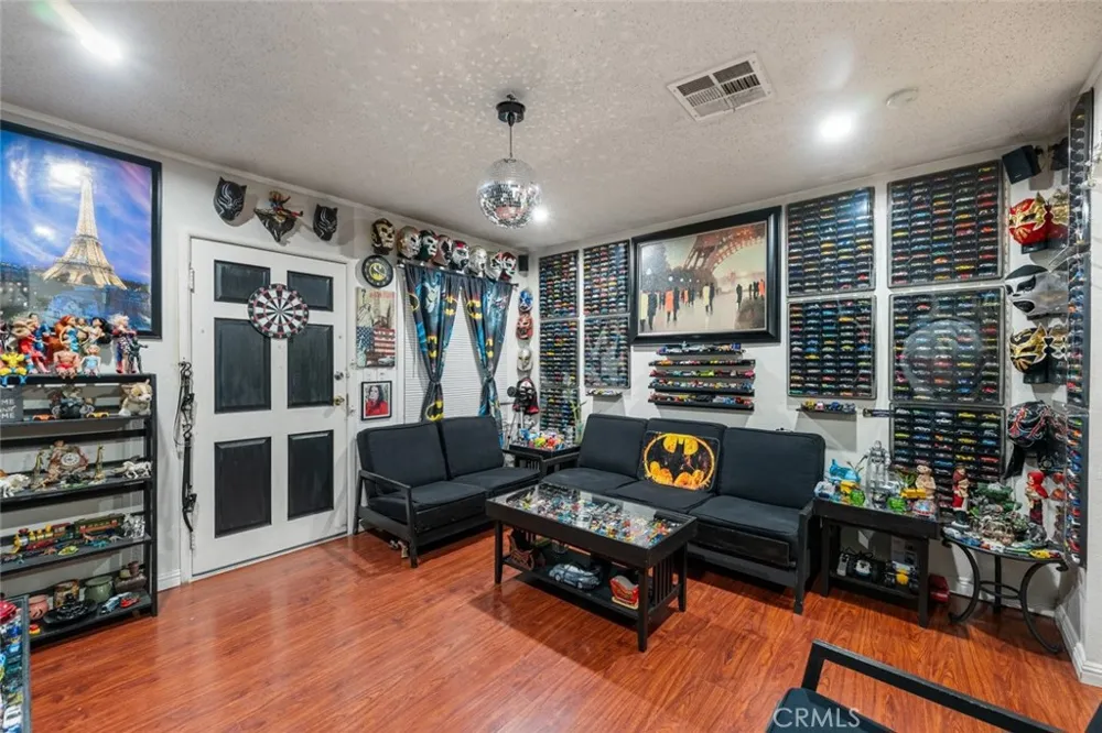 117 W Pillsbury Street Lancaster, CA 93534