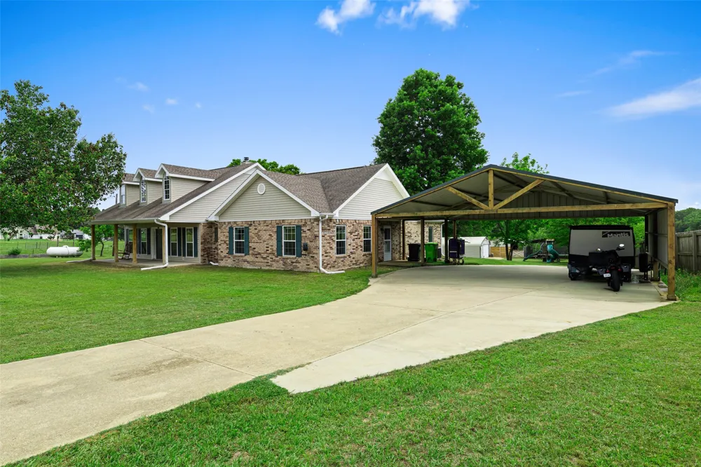 152 Black Hawk Lane Gilmer, TX 75645