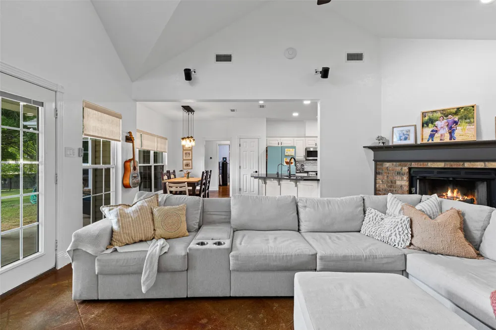 152 Black Hawk Lane Gilmer, TX 75645