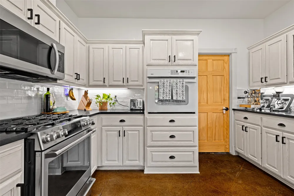 152 Black Hawk Lane Gilmer, TX 75645