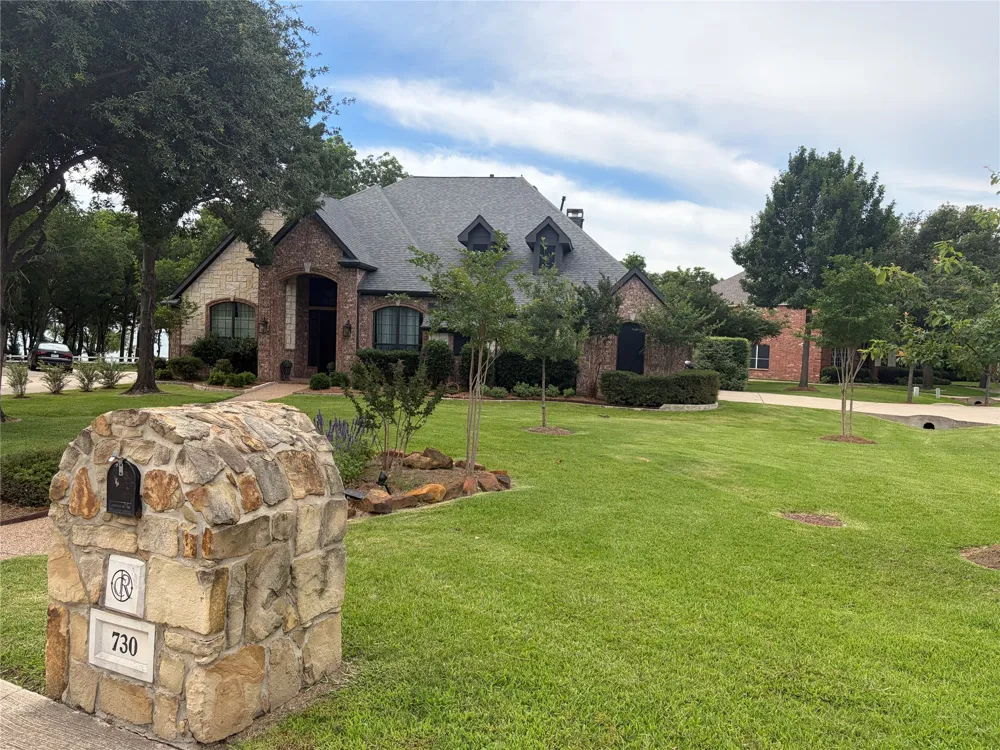 730 Peninsula Bend Shady Shores, TX 76208