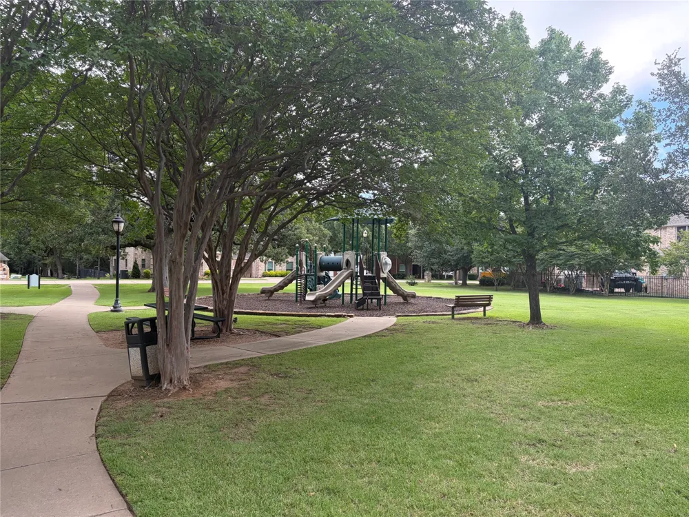 730 Peninsula Bend Shady Shores, TX 76208