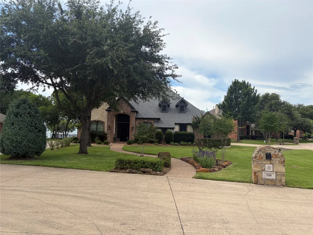 730 Peninsula Bend Shady Shores, TX 76208