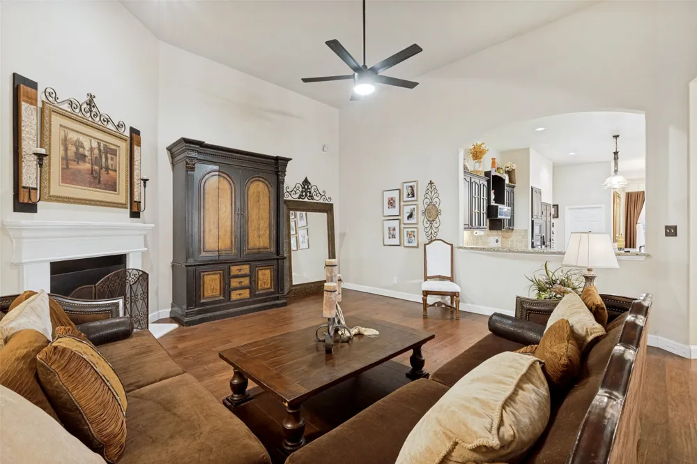 730 Peninsula Bend Shady Shores, TX 76208