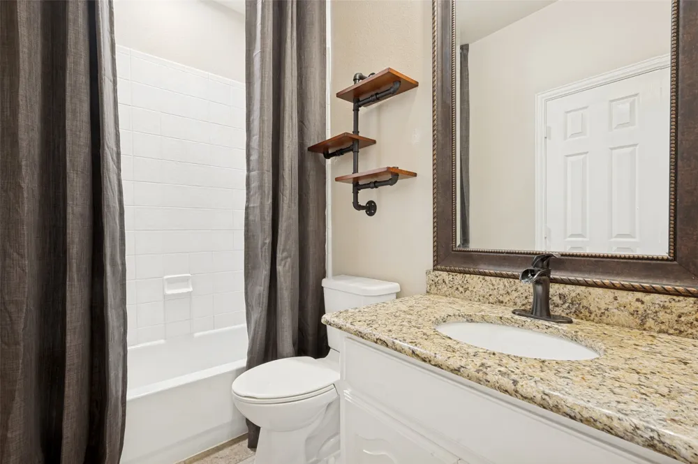 730 Peninsula Bend Shady Shores, TX 76208