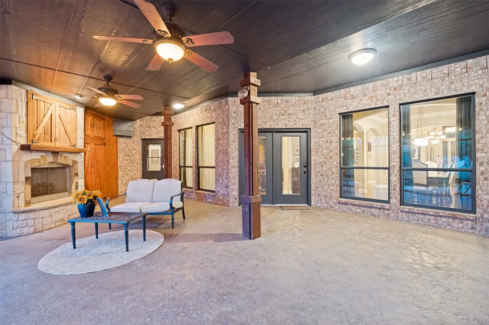 730 Peninsula Bend Shady Shores, TX 76208