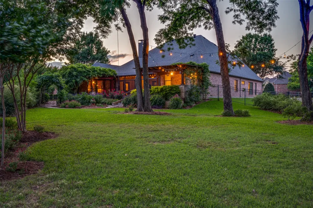 730 Peninsula Bend Shady Shores, TX 76208