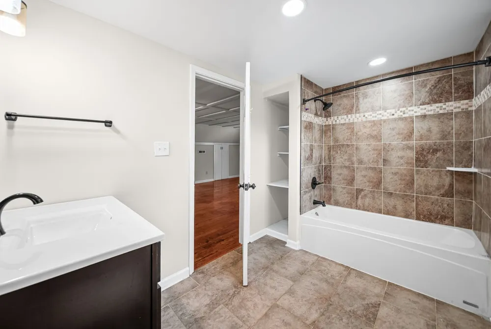 635 Country Club Ln Hopkinsville, KY 42240