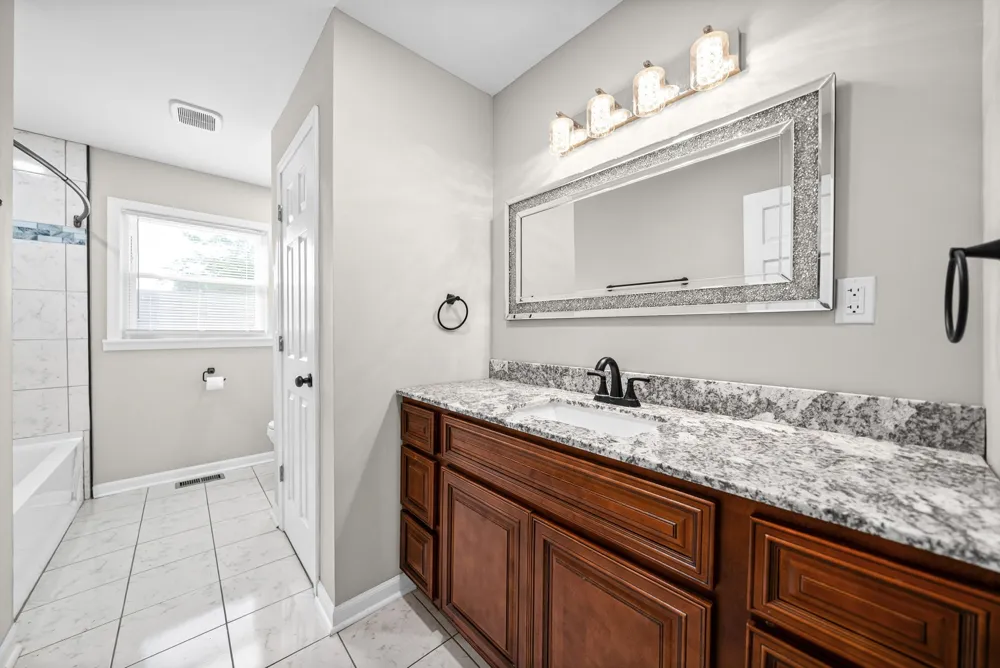 635 Country Club Ln Hopkinsville, KY 42240