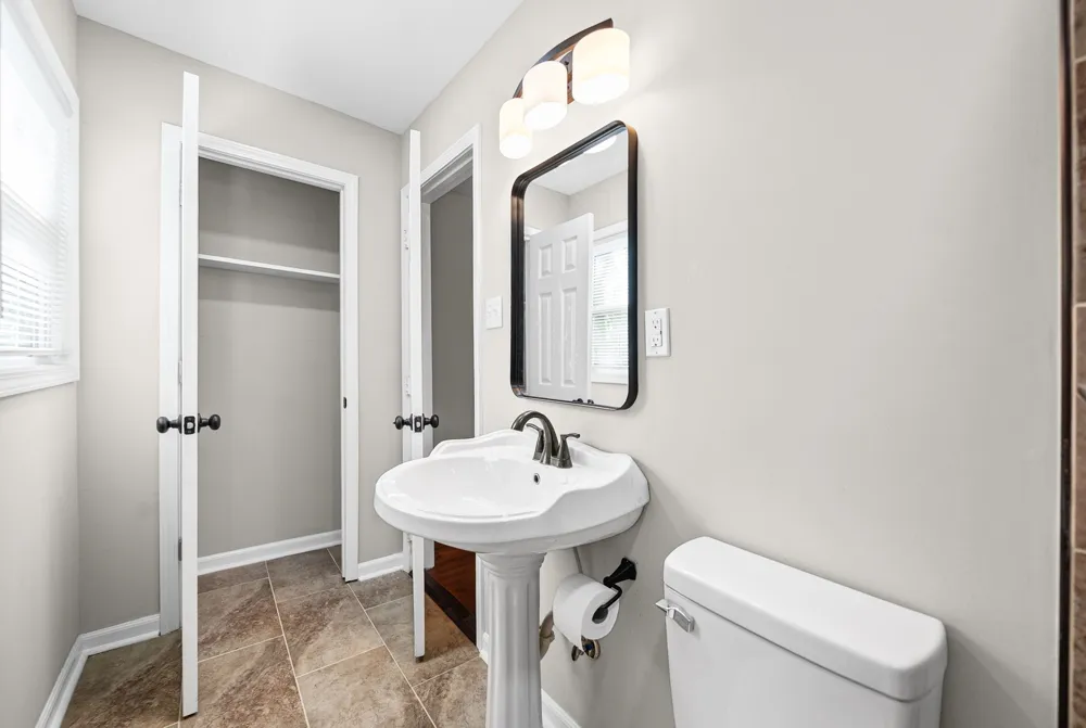 635 Country Club Ln Hopkinsville, KY 42240