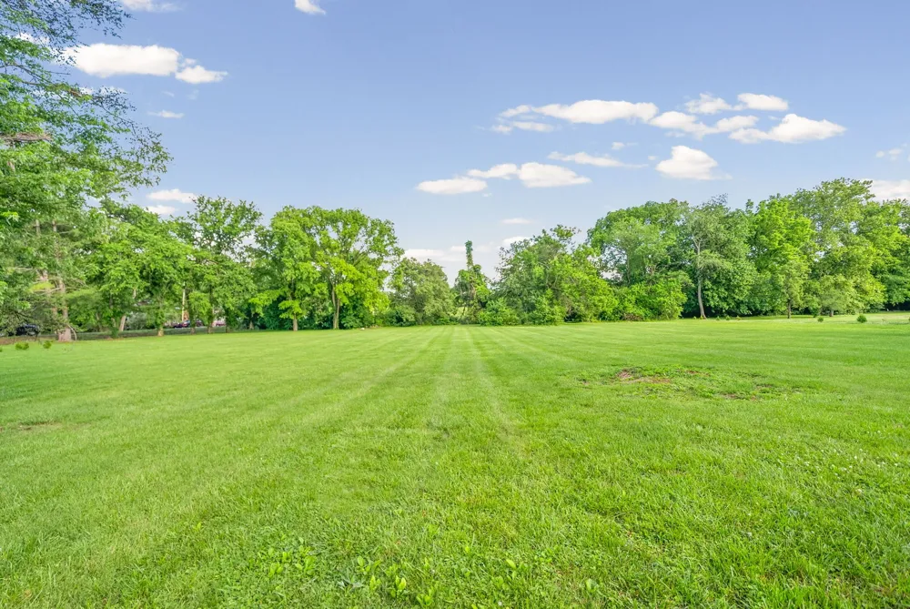 635 Country Club Ln Hopkinsville, KY 42240
