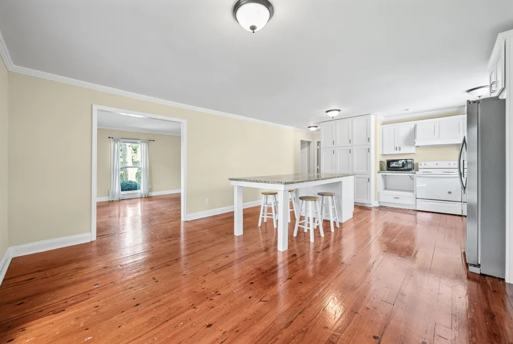 635 Country Club Ln Hopkinsville, KY 42240
