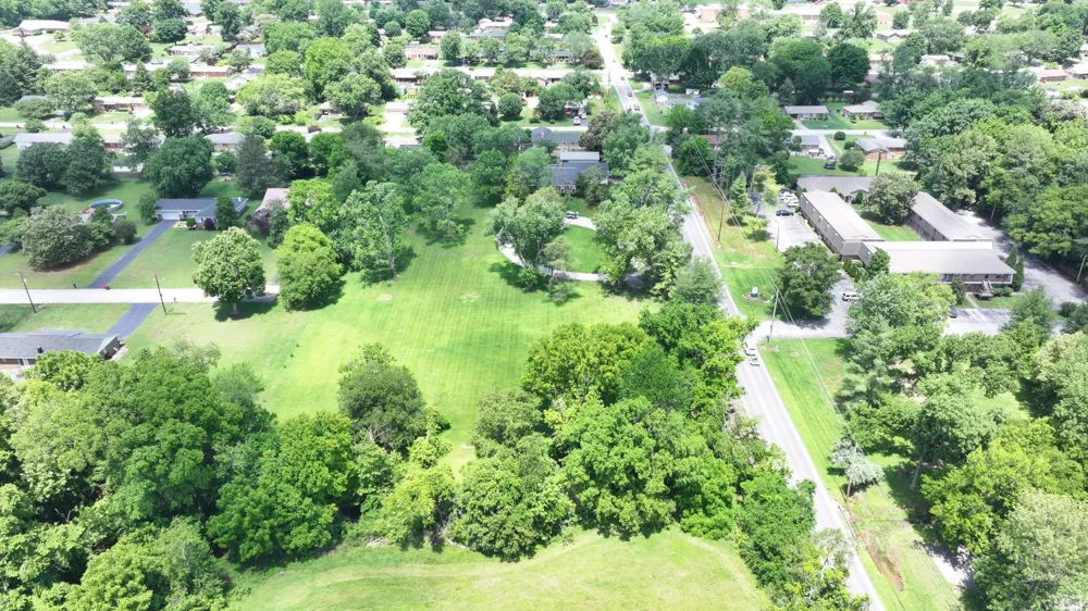 635 Country Club Ln Hopkinsville, KY 42240